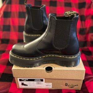 Dr. Martens 2976 Quad POLISHED SMOOTH PLATFORM CHELSEA BOOTS